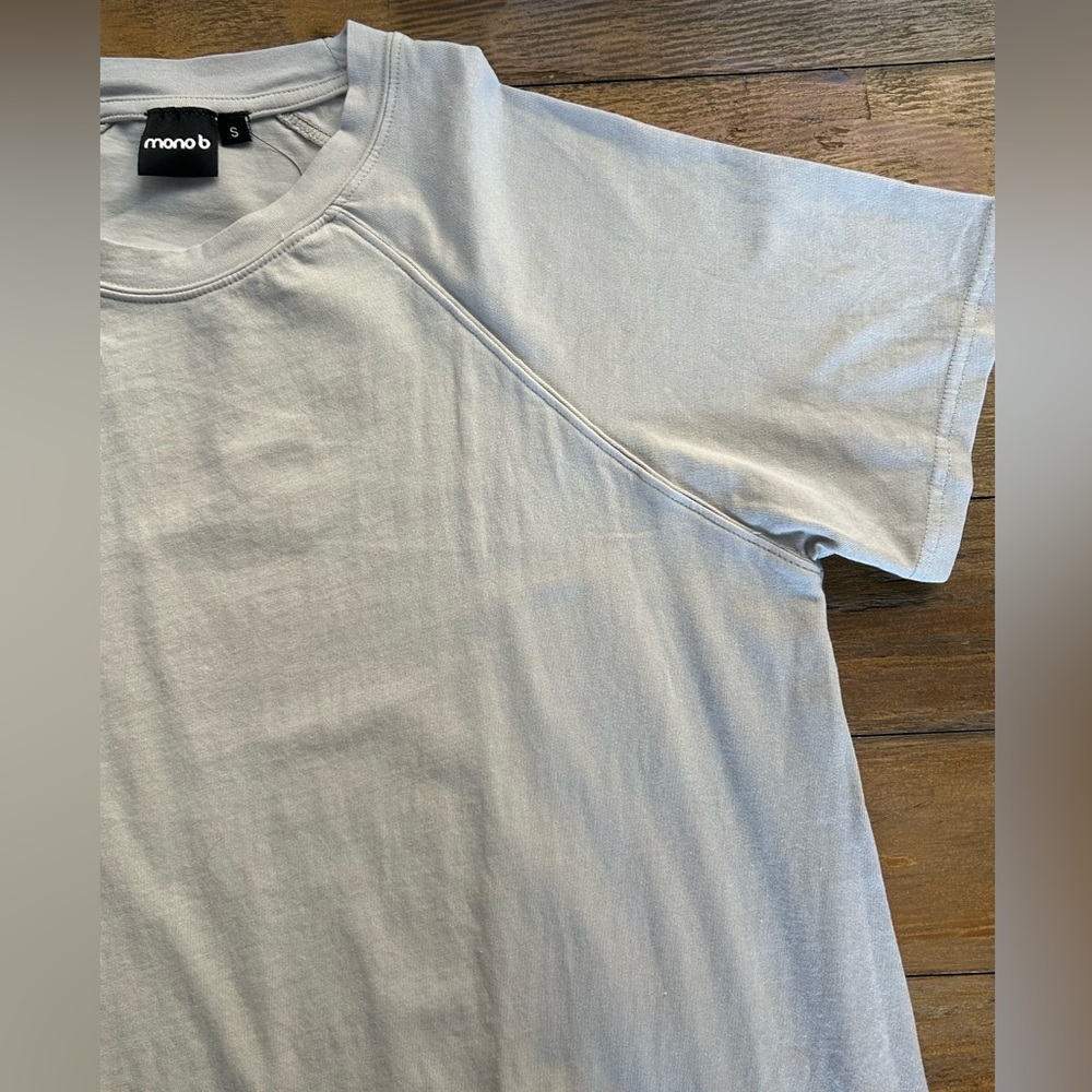 Mono B Light Gray Crewneck Top with Unique Bubble Pima Cotton - Picture 4 of 12